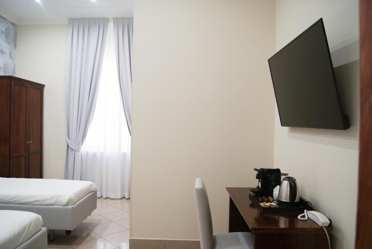 Monti 66 Hotel Рим Экстерьер фото